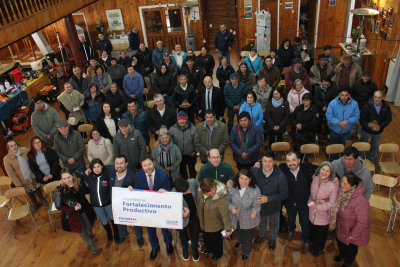 Peque&ntilde;os agricultores de PRODESAL Los Muermos reciben recursos de INDAP