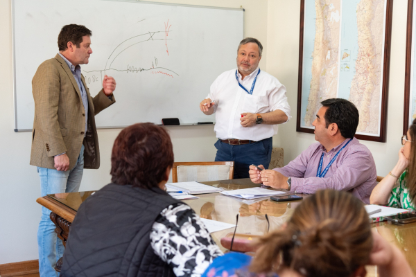 Autoridades nacionales eval&uacute;an factibilidad para reposici&oacute;n de infraestructura en Estaquilla
